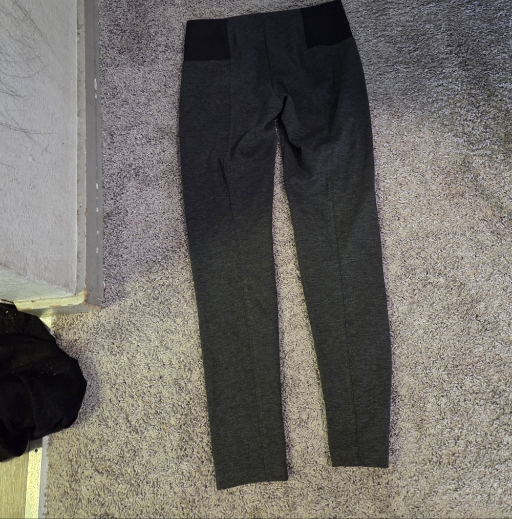 Simply Vera Vera Wang Gray Leggings - Picture 2 of 3